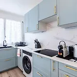 GuestReady - Séjour Élégant à Paris pour 6